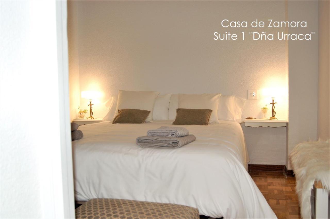 La Casa De *